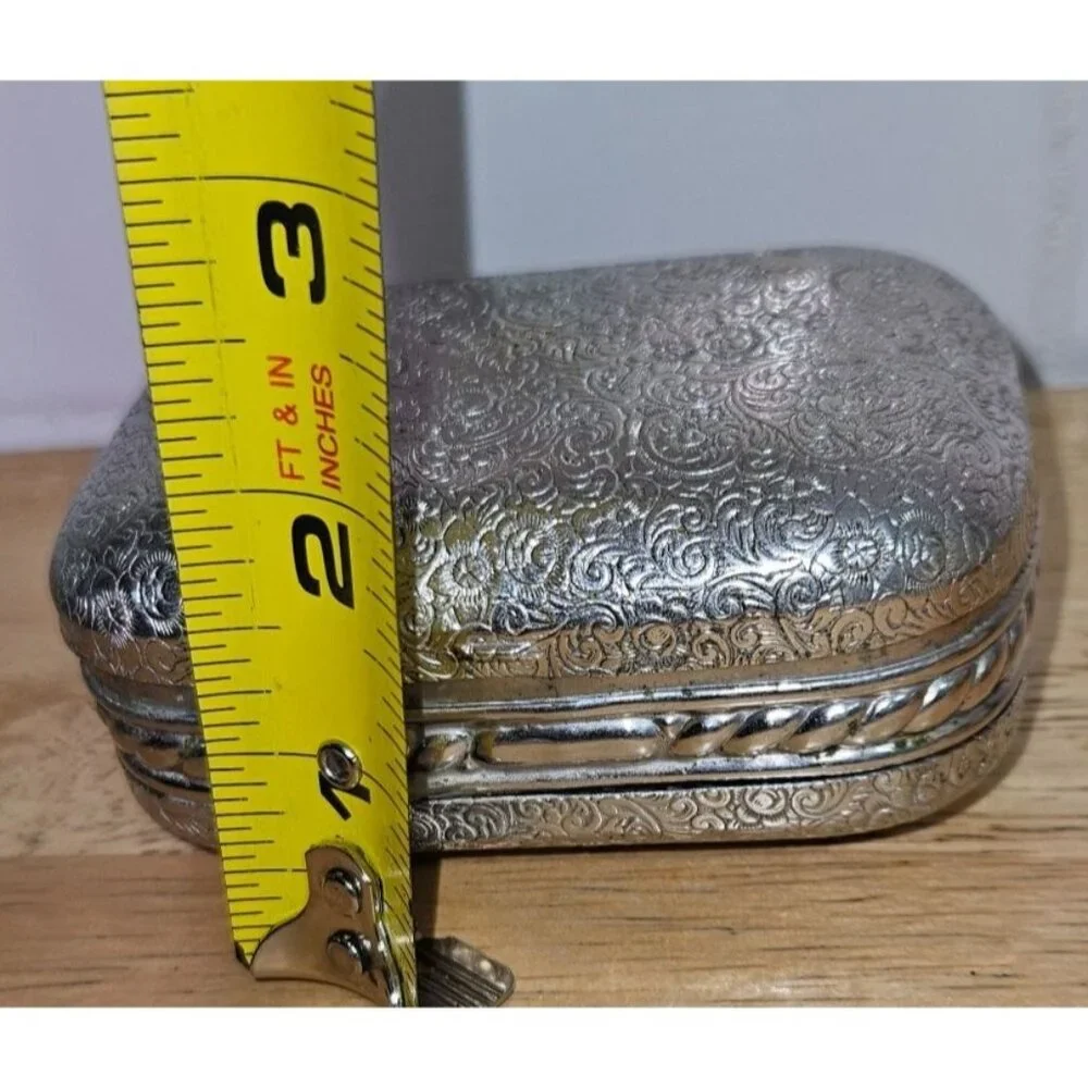 Vintage Ceramic Footed Trinket Dish & Silver Tone Box‎ Set